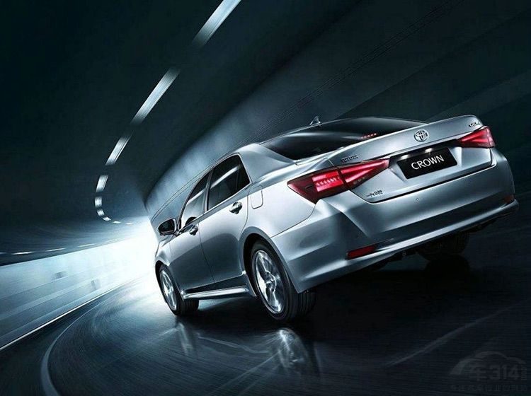 亚洲龙对比皇冠 有没有资格成为继任者? 亚洲龙对比皇冠 有没有资格成为继任者?