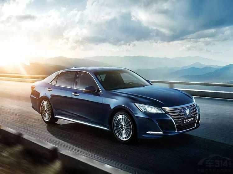 亚洲龙对比皇冠 有没有资格成为继任者? 亚洲龙对比皇冠 有没有资格成为继任者?