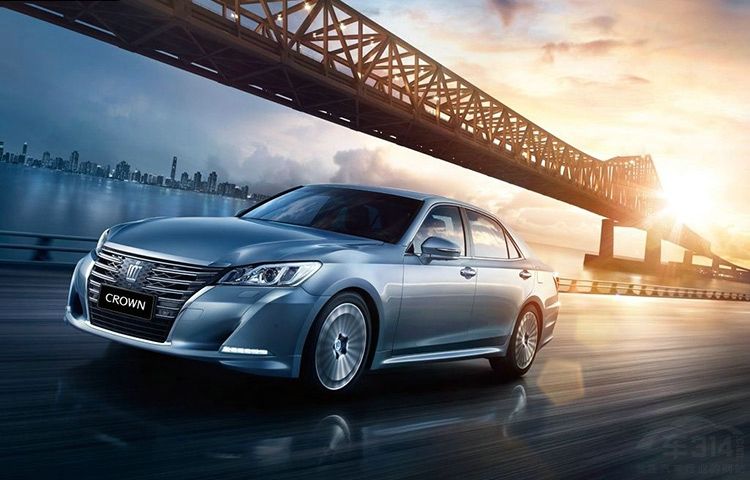 亚洲龙对比皇冠 有没有资格成为继任者? 亚洲龙对比皇冠 有没有资格成为继任者?