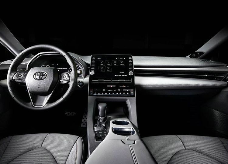 亚洲龙对比皇冠 有没有资格成为继任者? 亚洲龙对比皇冠 有没有资格成为继任者?