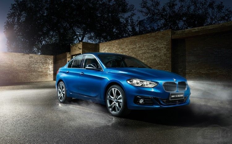 扭力梁双离合的国产奔驰A级 对比宝马1系 扭力梁双离合的国产奔驰A级 对比宝马1系