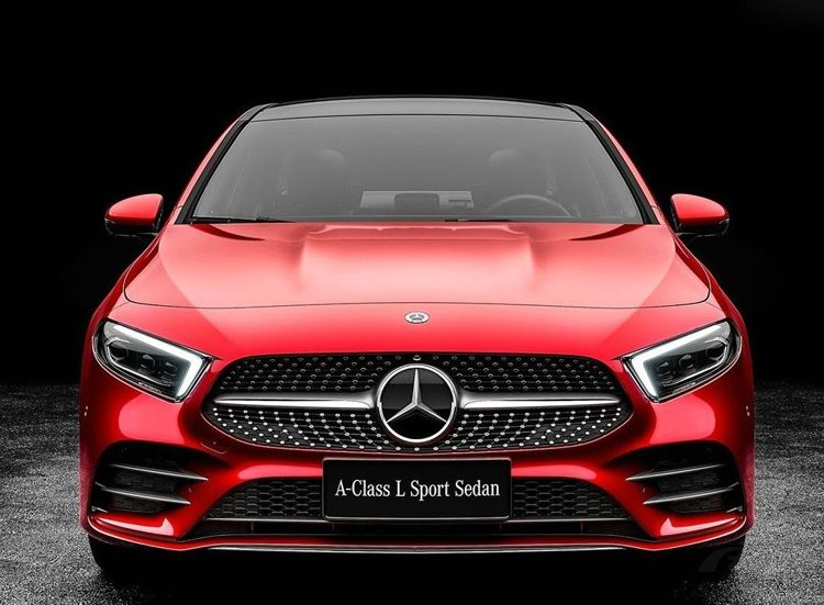 扭力梁双离合的国产奔驰A级 对比宝马1系 扭力梁双离合的国产奔驰A级 对比宝马1系