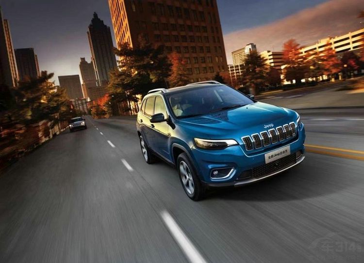 ���ݳ�չ���ŵ�SUV�̵� ����Ʒ������ͷ