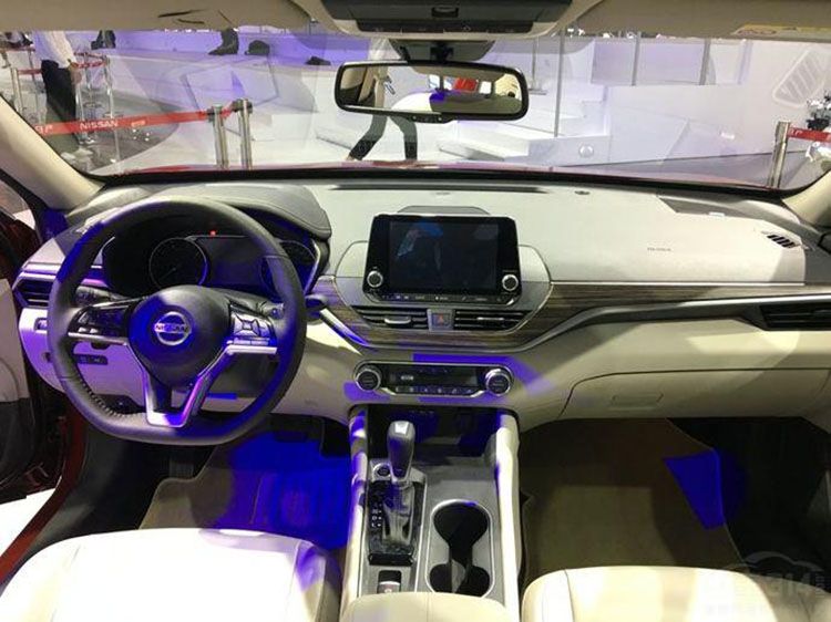 ���ݳ�չ��ֵ�ÿ����³� ��һ�����Ǻ���