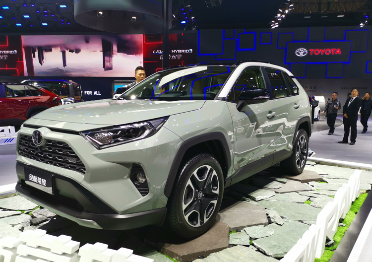 �Ϻ���չ�ع�