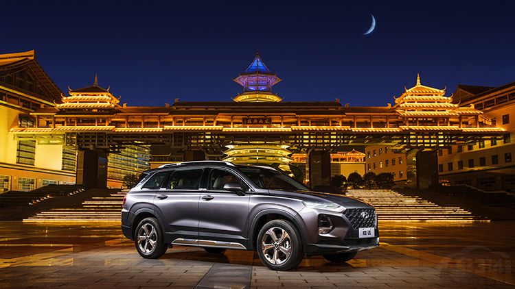 20���ͷ������Ŀ�SUV