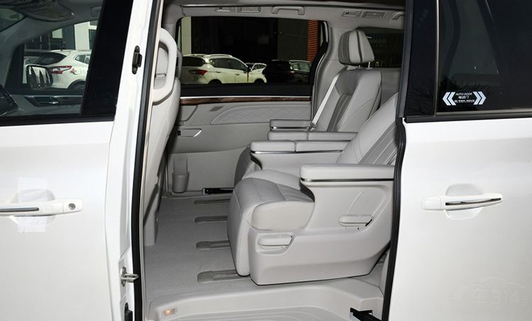 �µ����춯�봫��GM8˭���ʺ�����Լ����