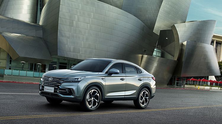 ���������Ǻͼ�������������Ʒ�ƽ���SUV