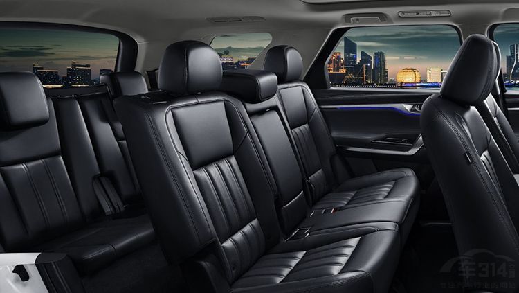 �����д���SUV֮����CS95��RX8��ѡ˭��