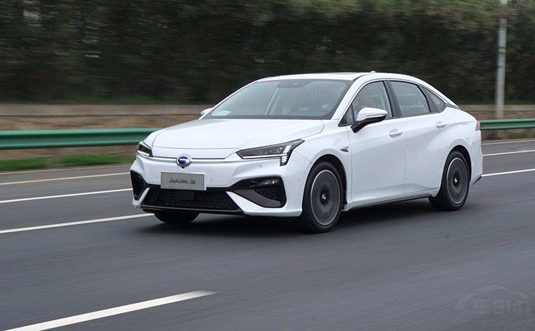 15万能买到的纯电动车,续航不输特斯拉! 15万能买到的纯电动车,续航不输特斯拉!