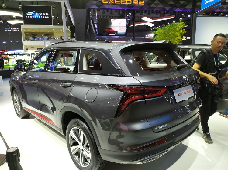 吉利博越PRO对比长安CS75PLUS 吉利博越PRO对比长安CS75PLUS