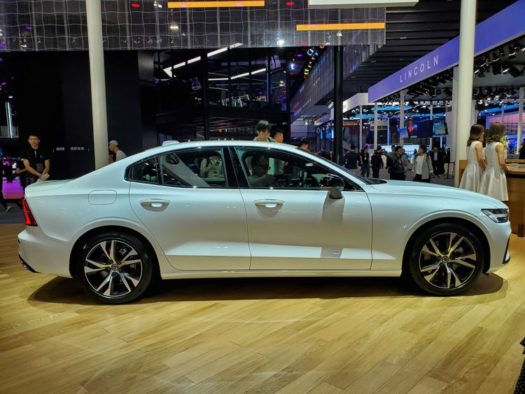 ȫ���ֶ���S60���¿�µ�A4L