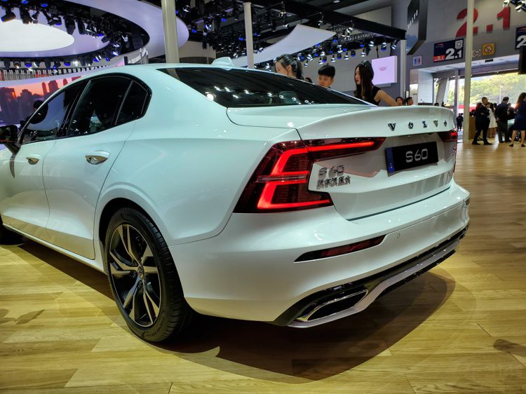 ȫ���ֶ���S60���¿�µ�A4L