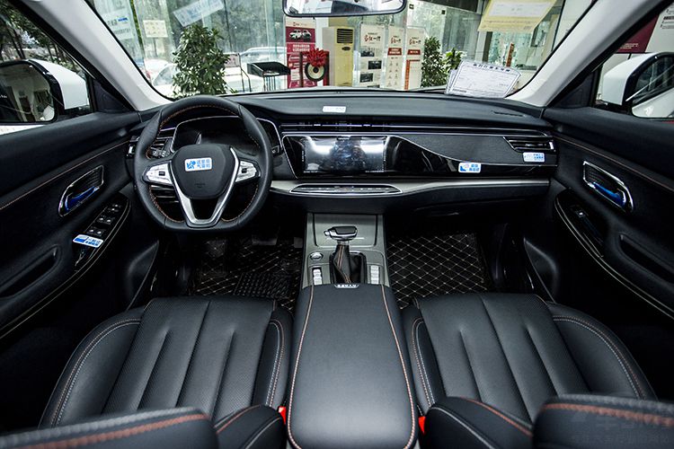 ��;X95���Σ������ж���ذ�SUV�����У�