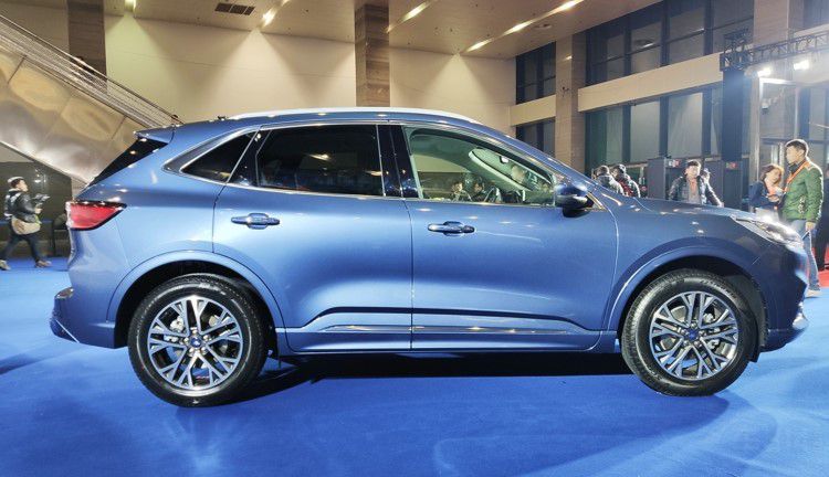 ������ʽ������У�ָ����18.98-21.88��