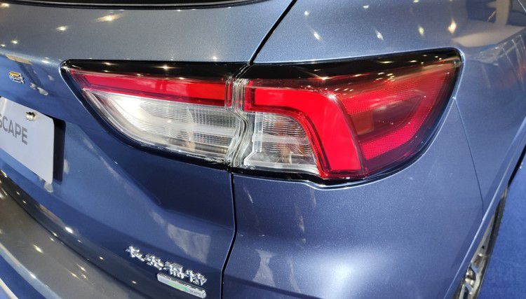 ������ʽ������У�ָ����18.98-21.88��