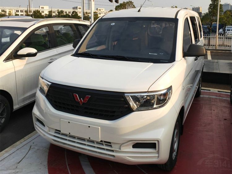 �Ƹ������㣡������V��80��ҵ�ܶ�·