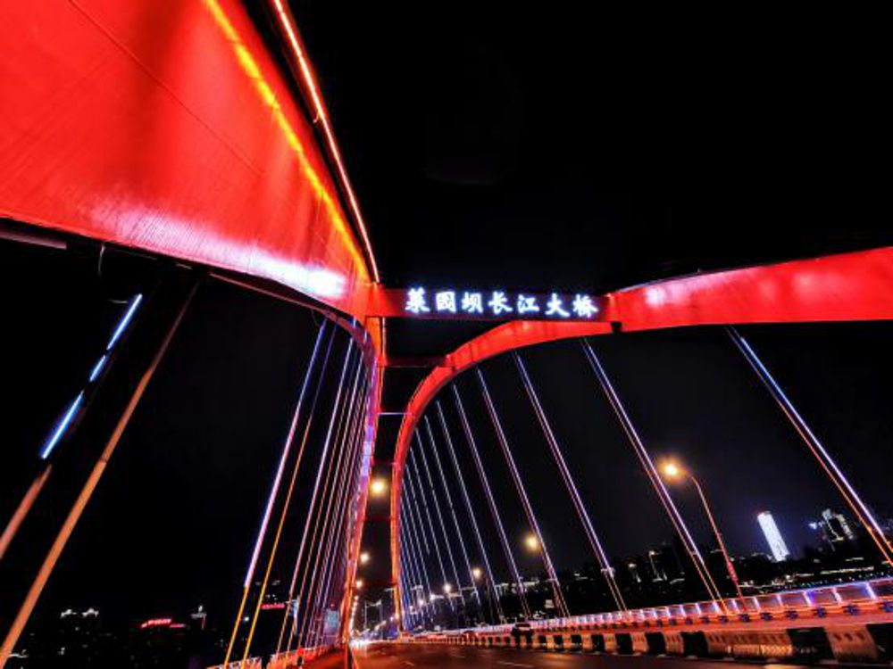 ��ϵA����˭��ǿ��������Ϊ�θ��Ӱ�˼��