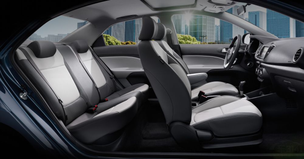 买菜接孩神器 这几款小型车顶配售价仅7万元 买菜接孩神器 这几款小型车顶配售价仅7万元