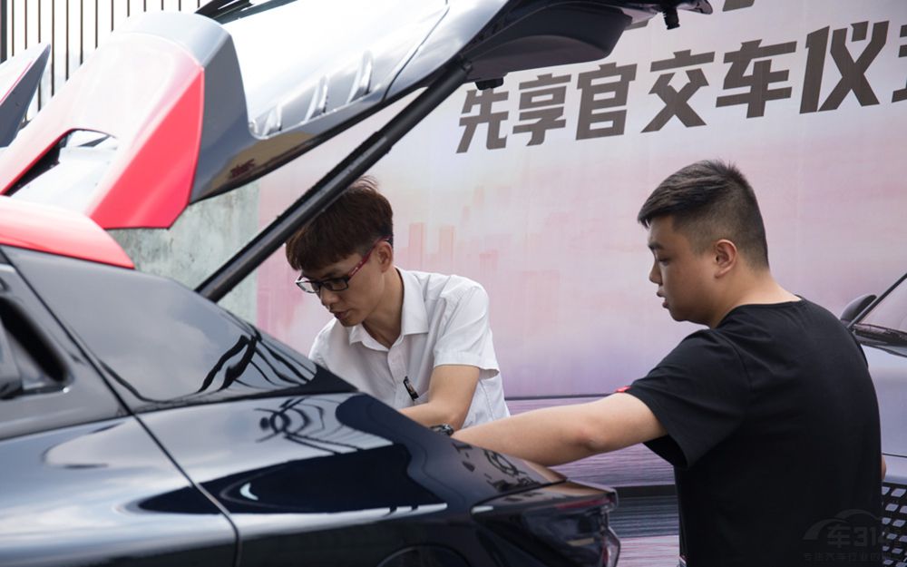 长安UNI-T提车记,记录我的真实提车心情 长安UNI-T提车记,记录我的真实提车心情