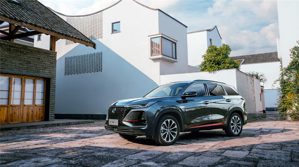 ���³��Σ��⼸�����SUV�����ھ����Լ�