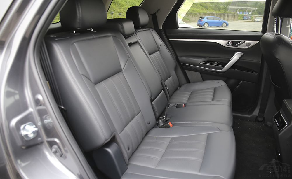 摆地摊致富 四款大空间自主品牌车型推荐 摆地摊致富 四款大空间自主品牌车型推荐