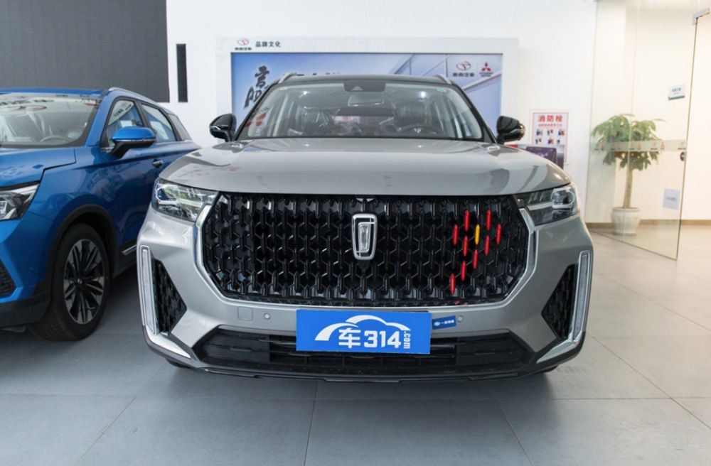 奔腾T99运动版上市,SUV市场又增一猛将 奔腾T99运动版上市,SUV市场又增一猛将