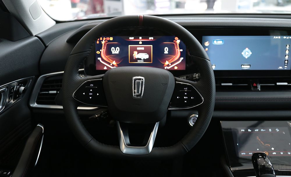 奔腾T99运动版:每个男人心中的钟情之车 奔腾T99运动版:每个男人心中的钟情之车