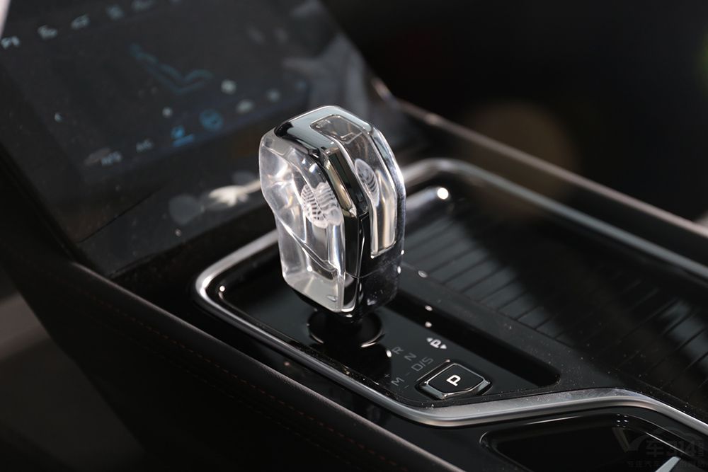 奔腾T99运动版:每个男人心中的钟情之车 奔腾T99运动版:每个男人心中的钟情之车