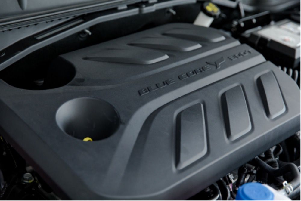 ����SUV���ǶԱȣ�13��ĳ���UNI-TӲ��30��µ�Q3