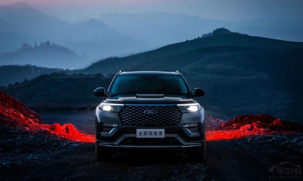 һ���̵��ϰ������µĺ���SUV���ѡ��