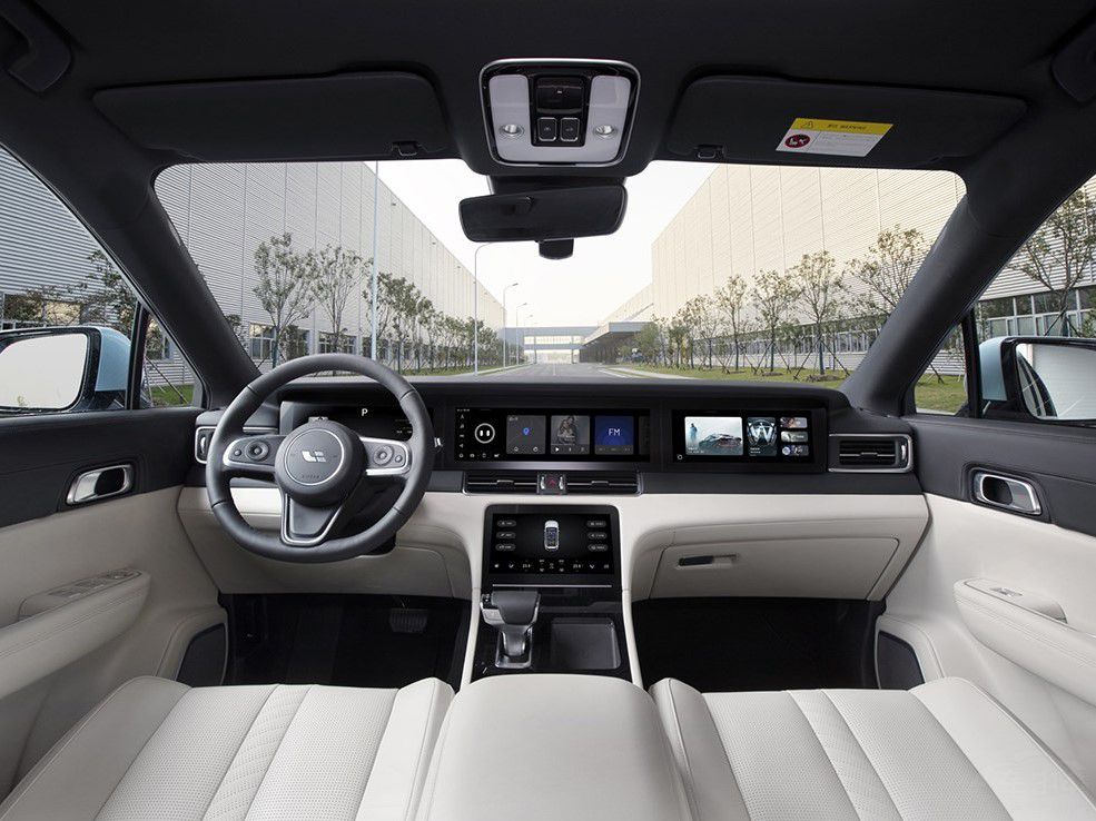 �ƽ��Լݼ���һ���̵��д���SUV��ôѡ��