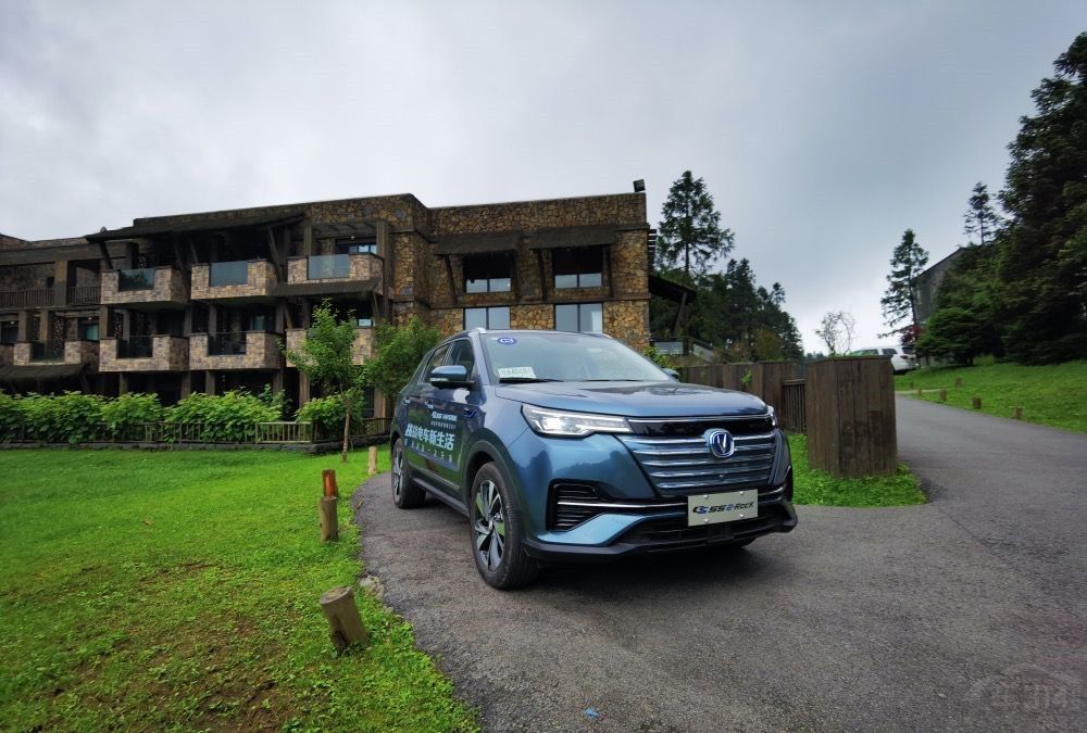 20���ڸ��������綯SUV