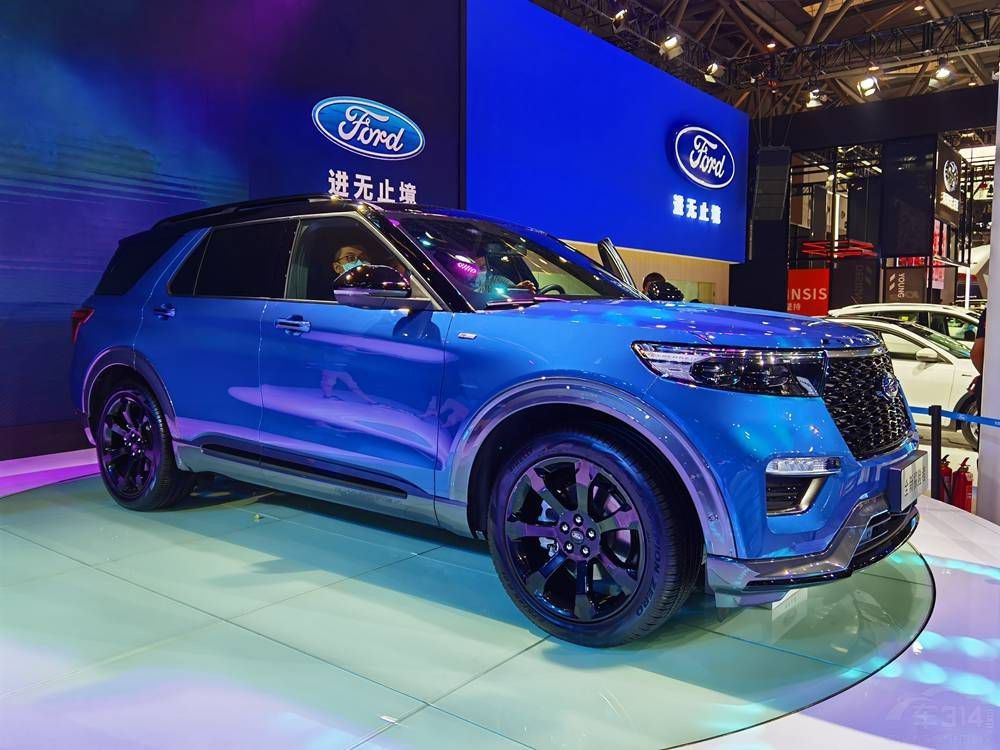 ̽���߶Ա�;��