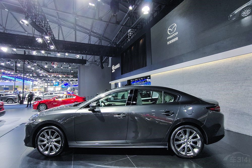 �ɶ���չ����ֵ����Ůɱ�֡���Ŀ�⡰����ʯ��