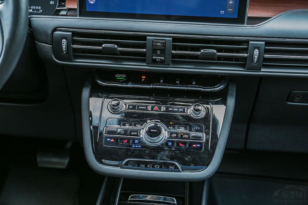 �ֿ�ð�ռҸ��㡰��������Э������