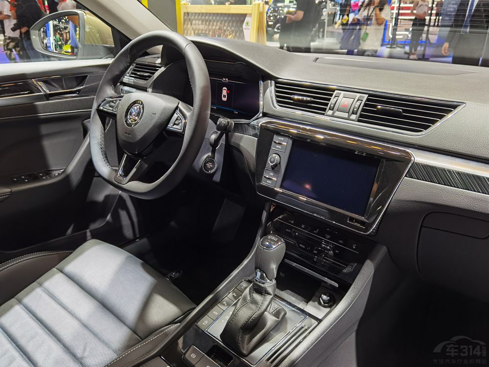 �⼸̨�������� ��ֻ�ܹ�һ̨��һ̨Ҫ��