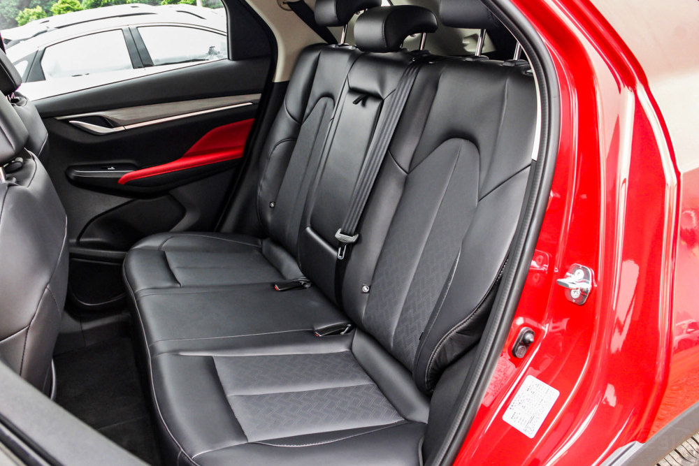 ����ѡ��plus�� �⼸����Ӻŵĳ�˭���ã�