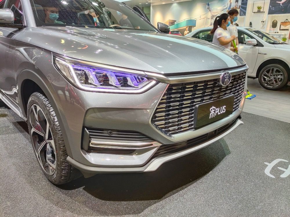 ����ѡ��plus�� �⼸����Ӻŵĳ�˭���ã�