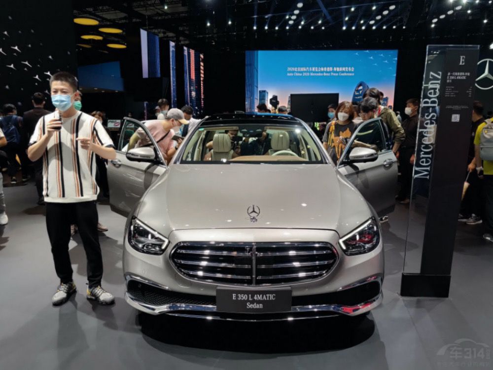 ���۱����������³�