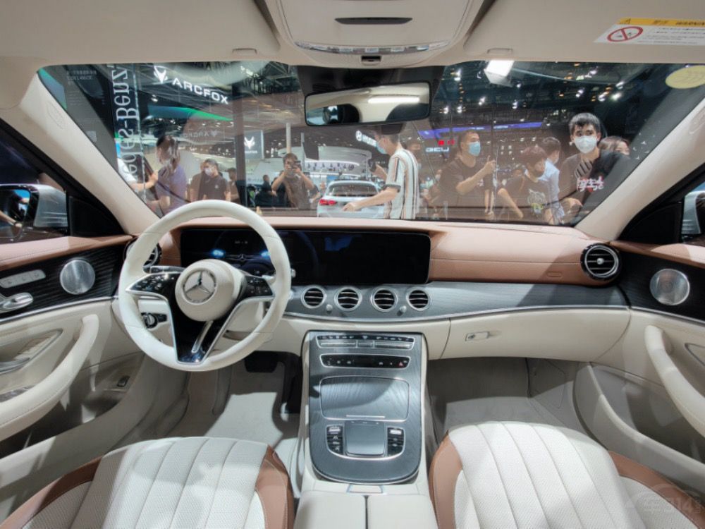 ���۱����������³�