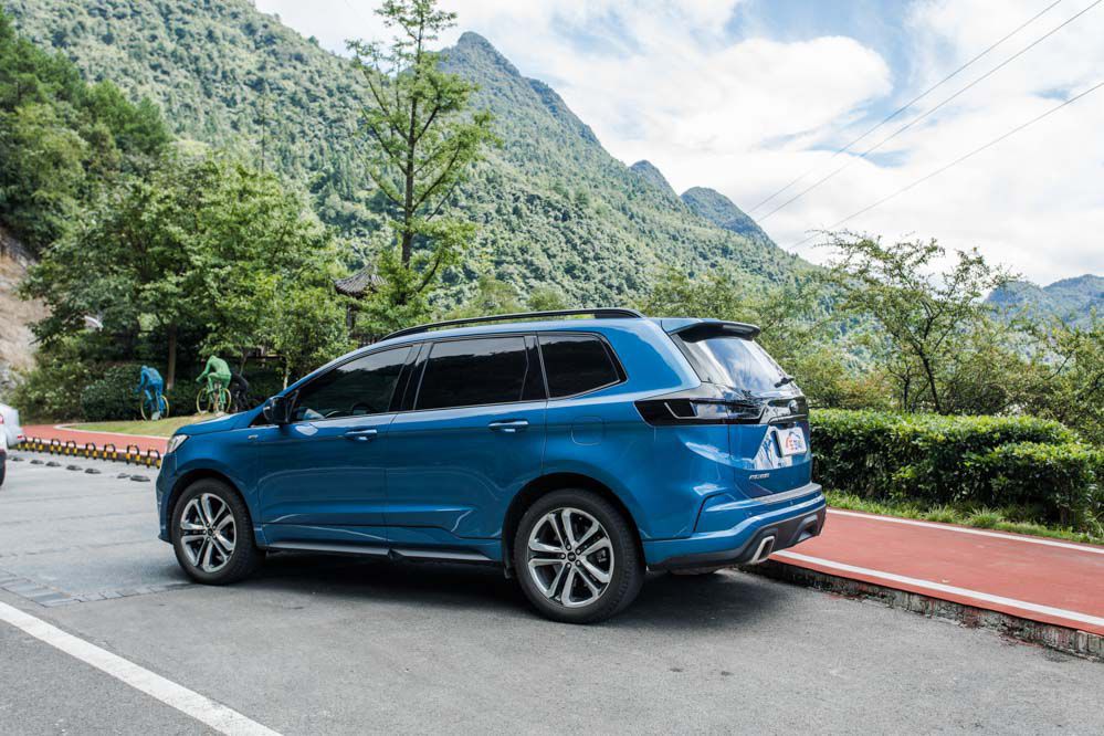 ���ڿ������;��L����������������