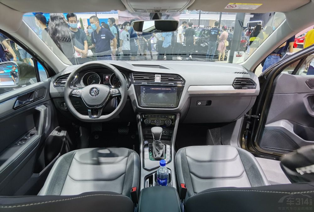 ���ڿ������;��L����������������