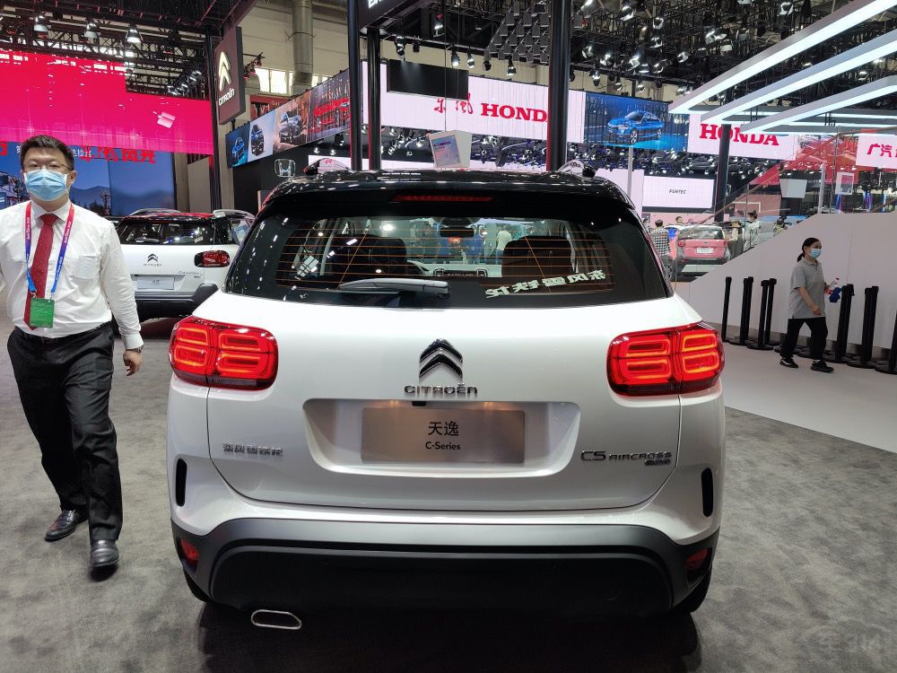 ����ֵ���򳵿��ײ����治����Ϊ������