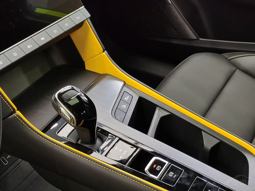 ���ǵ�����ĳ�����ô��ƽ����Ϊ��Բ��