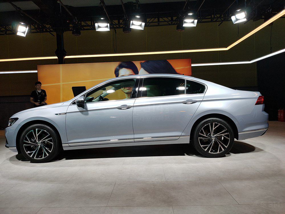 中型车有那么多,但这四款绝对值得购买 中型车有那么多,但这四款绝对值得购买