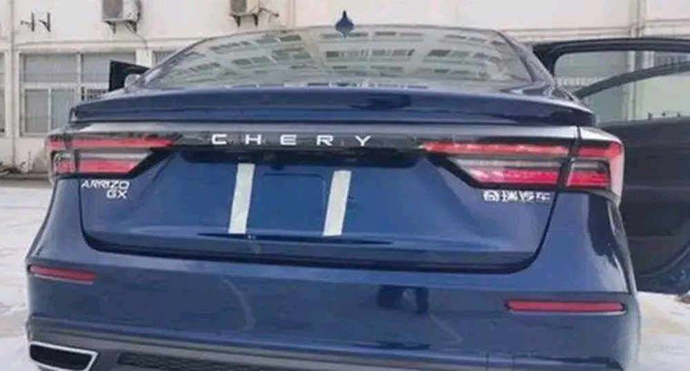 �����Ȼ���򣬸���;����㰬����5PLUS