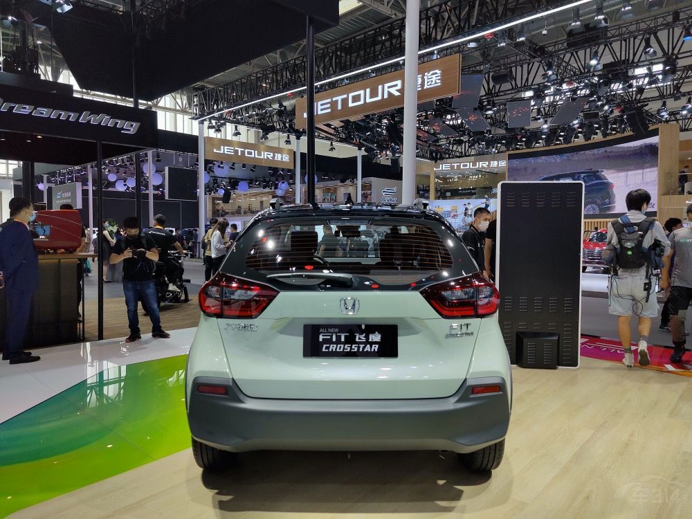 高8受年轻人追捧?这几款车其实也不错! 高8受年轻人追捧?这几款车其实也不错!