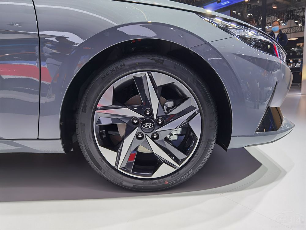 �������غ����� �ܲ��ܰ���ǰ����������