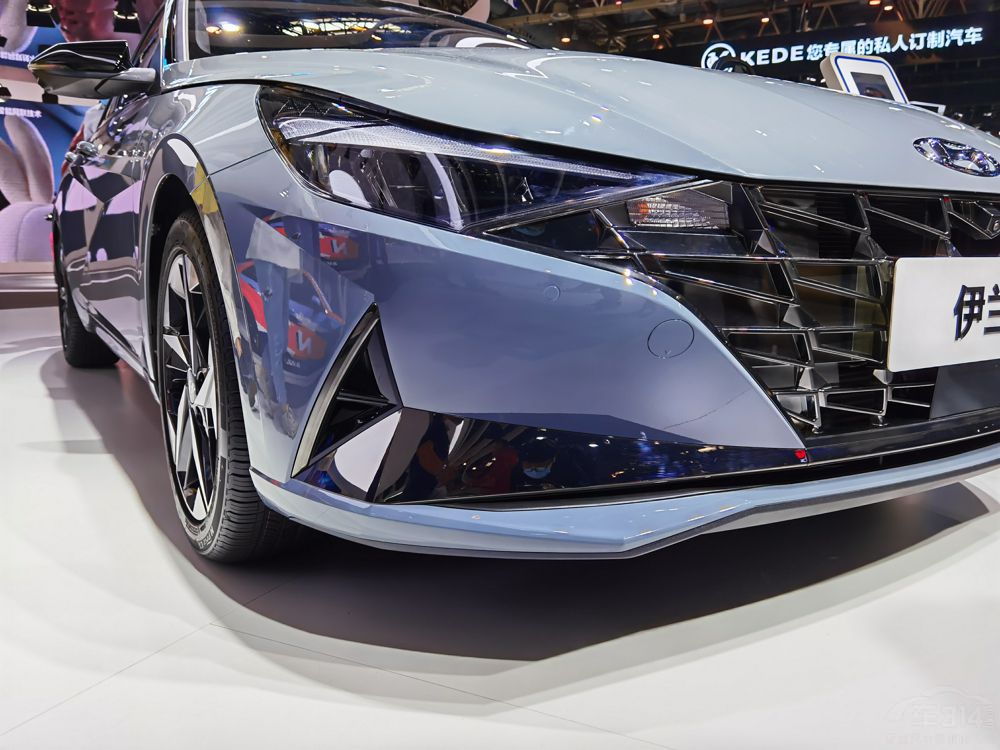 �������غ����� �ܲ��ܰ���ǰ����������